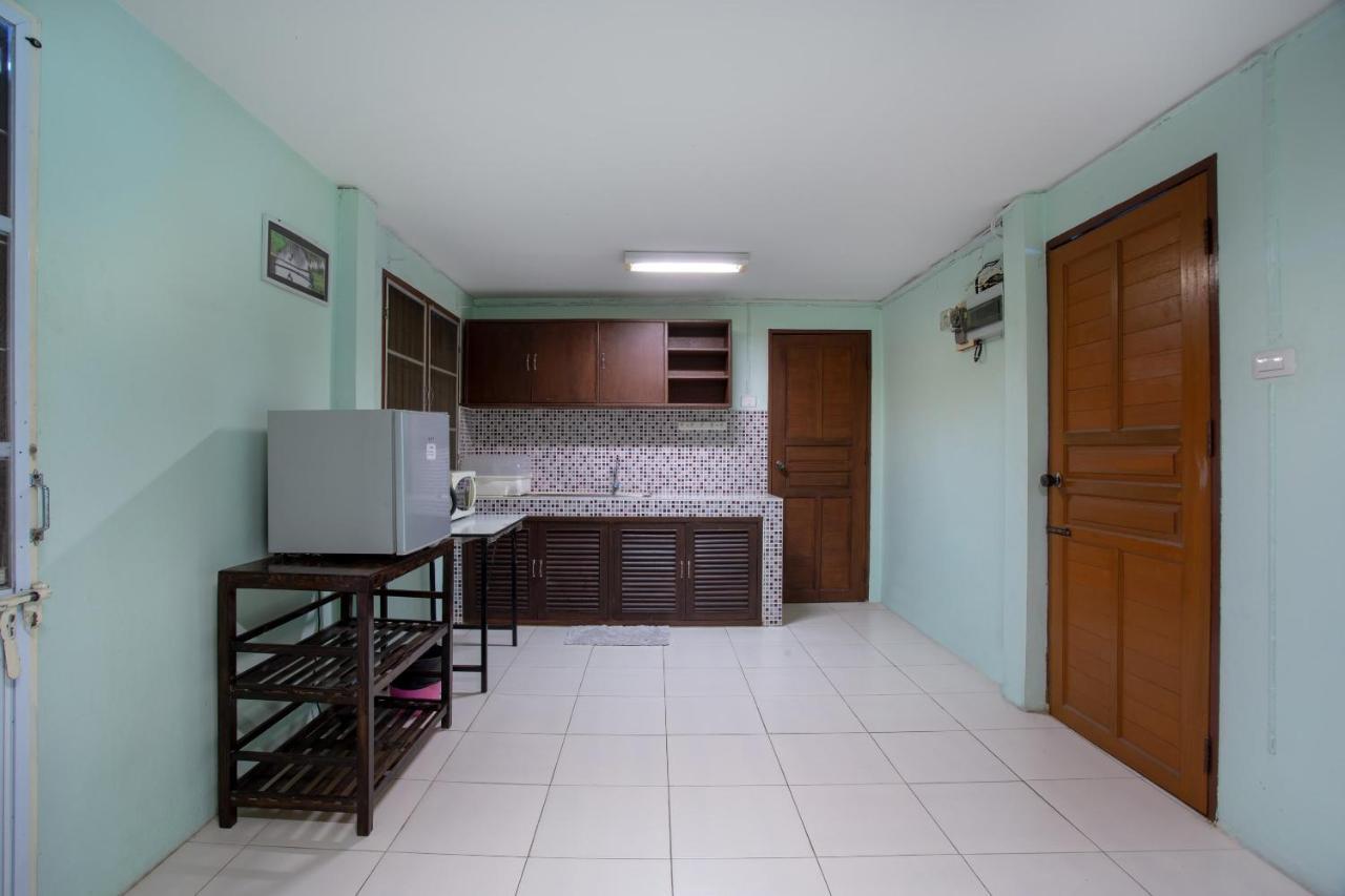 צ'יאנג מאי Oyo 909 Guiding Star Resort מראה חיצוני תמונה