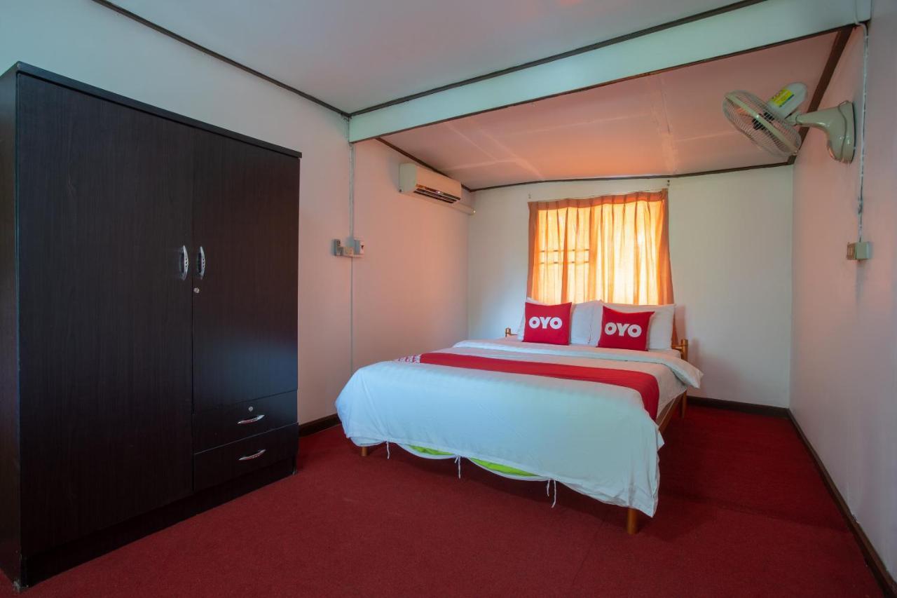 צ'יאנג מאי Oyo 909 Guiding Star Resort מראה חיצוני תמונה