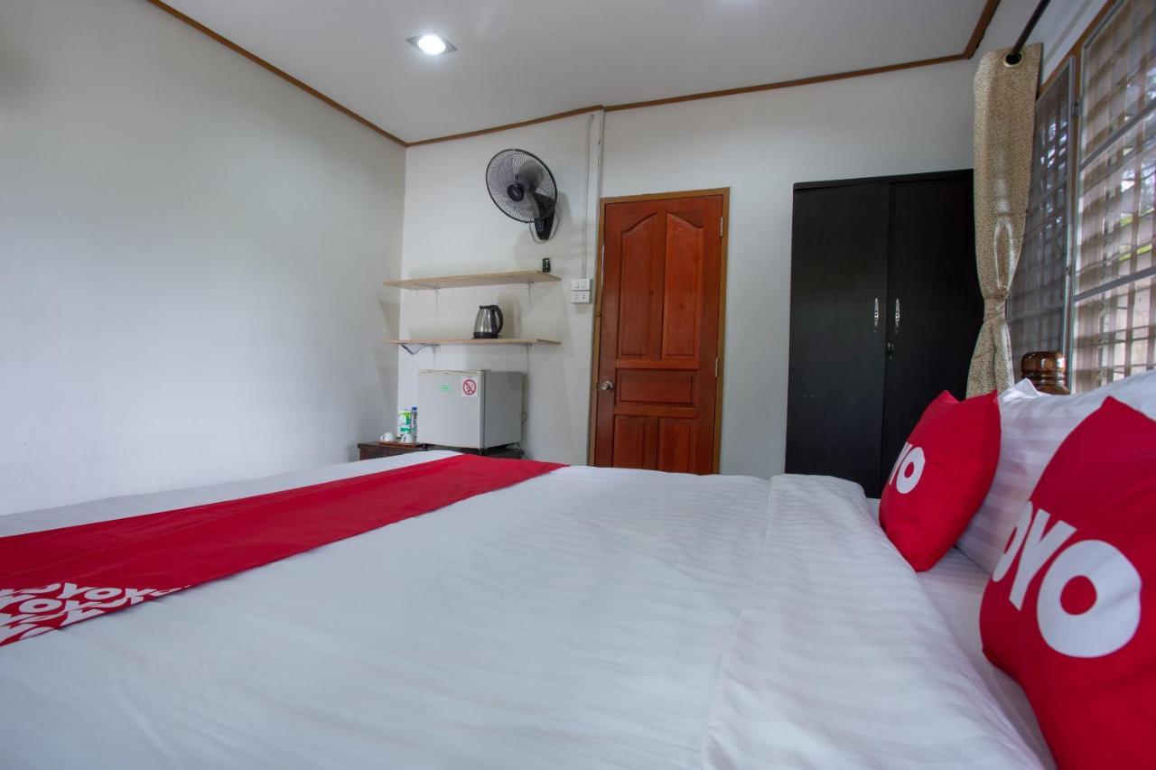 צ'יאנג מאי Oyo 909 Guiding Star Resort מראה חיצוני תמונה