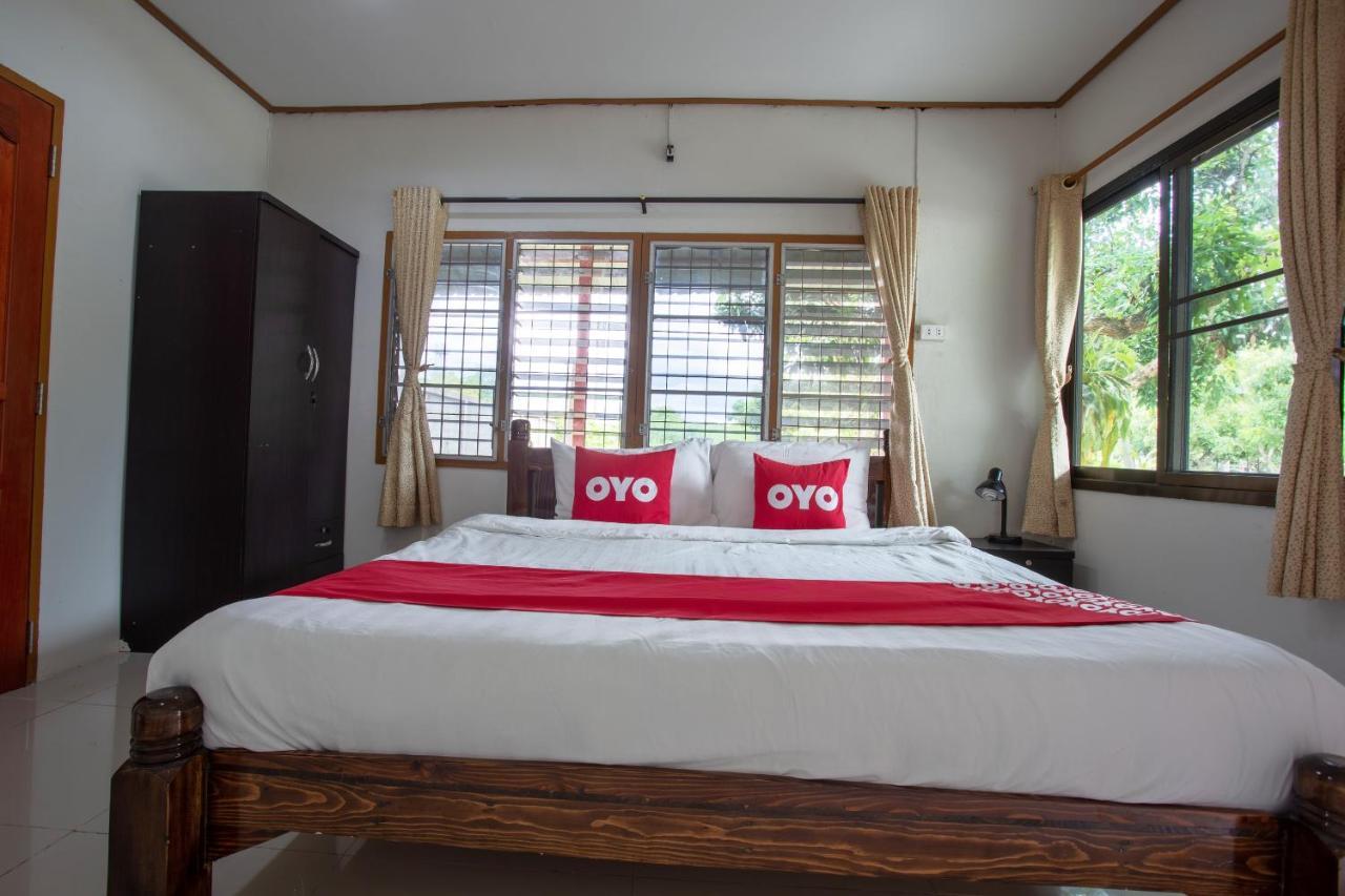 צ'יאנג מאי Oyo 909 Guiding Star Resort מראה חיצוני תמונה
