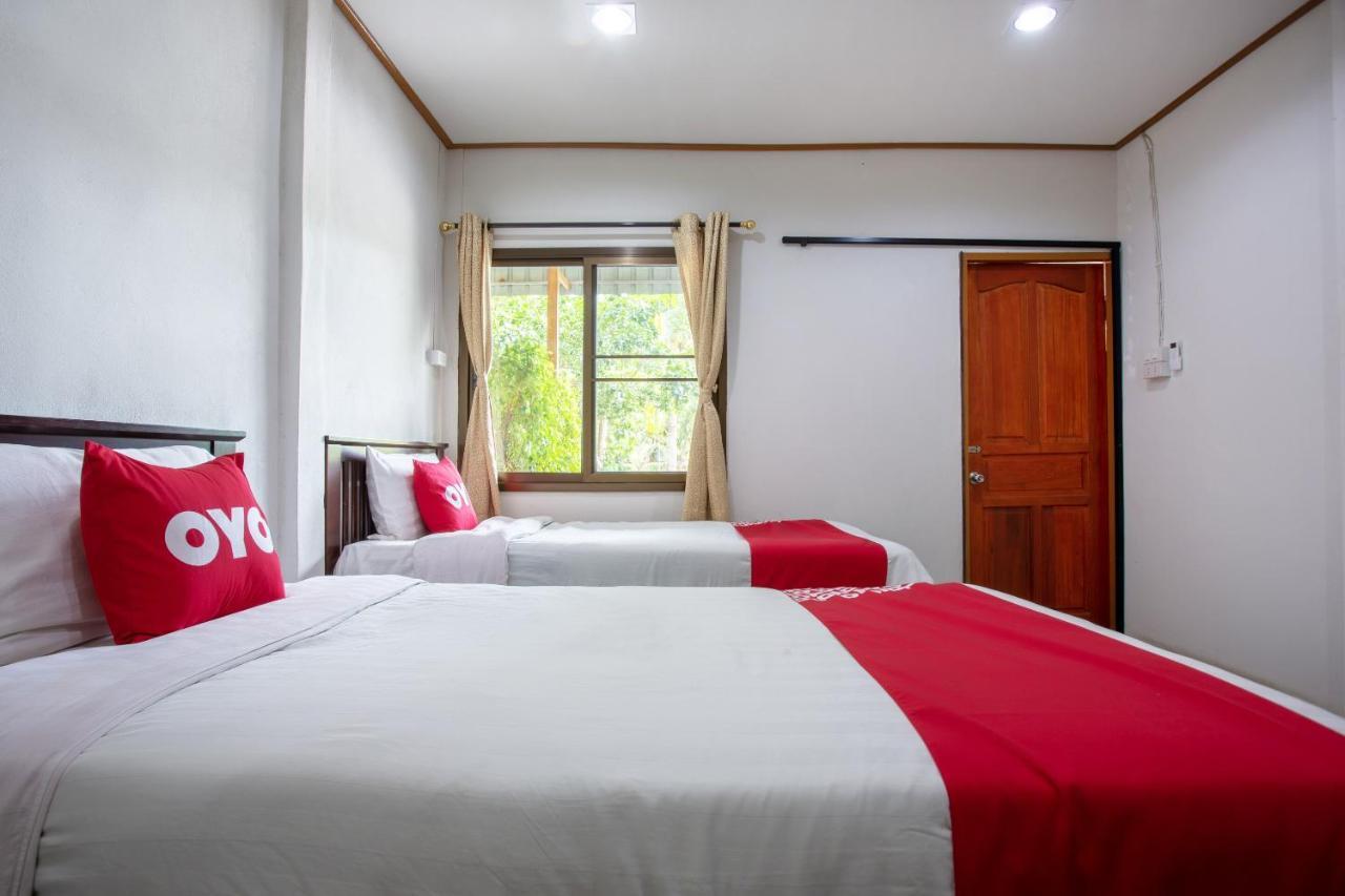 צ'יאנג מאי Oyo 909 Guiding Star Resort מראה חיצוני תמונה