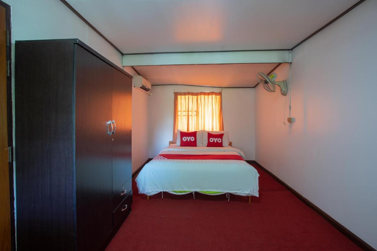 צ'יאנג מאי Oyo 909 Guiding Star Resort מראה חיצוני תמונה
