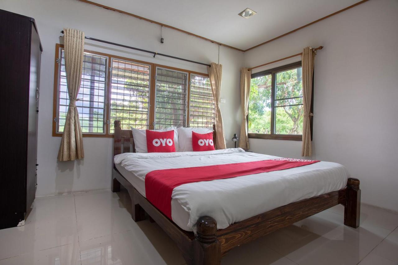 צ'יאנג מאי Oyo 909 Guiding Star Resort מראה חיצוני תמונה