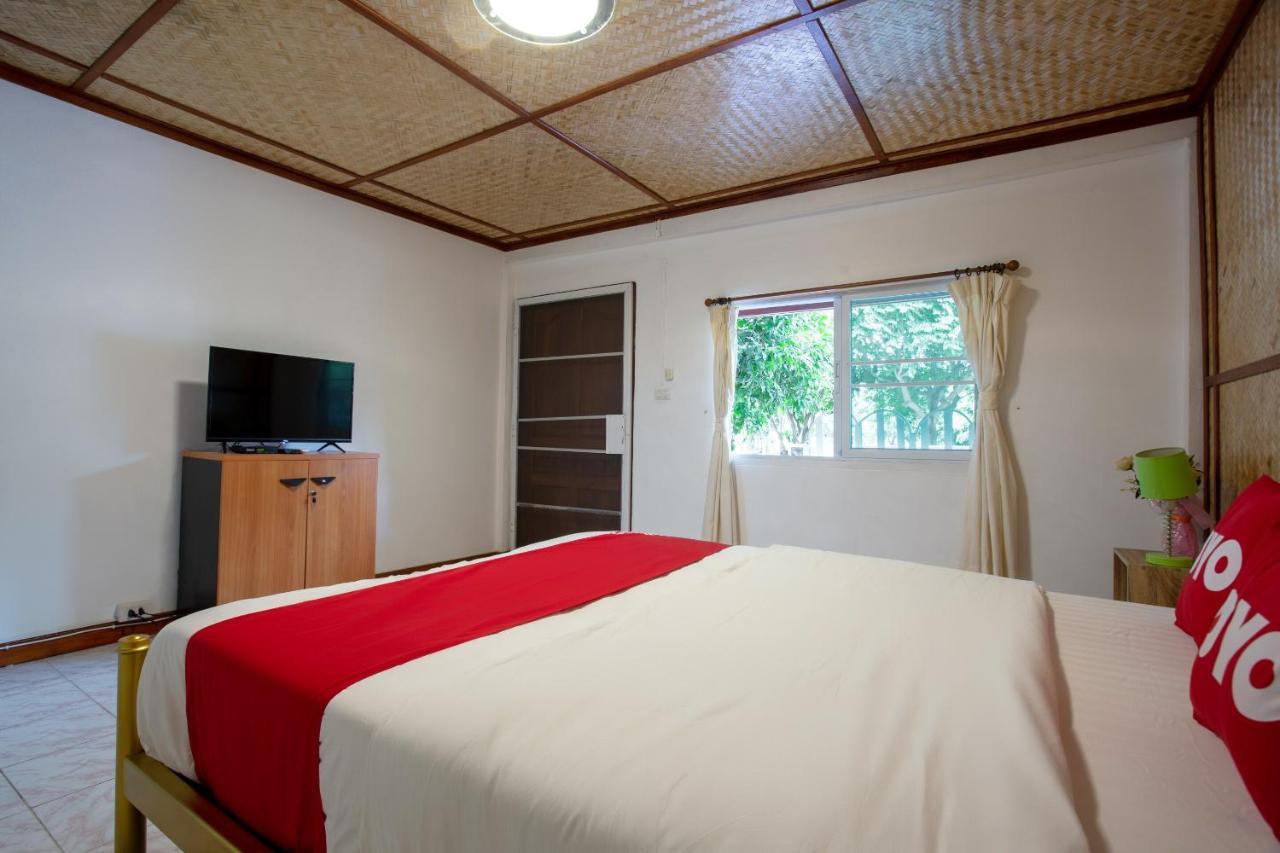 צ'יאנג מאי Oyo 909 Guiding Star Resort מראה חיצוני תמונה