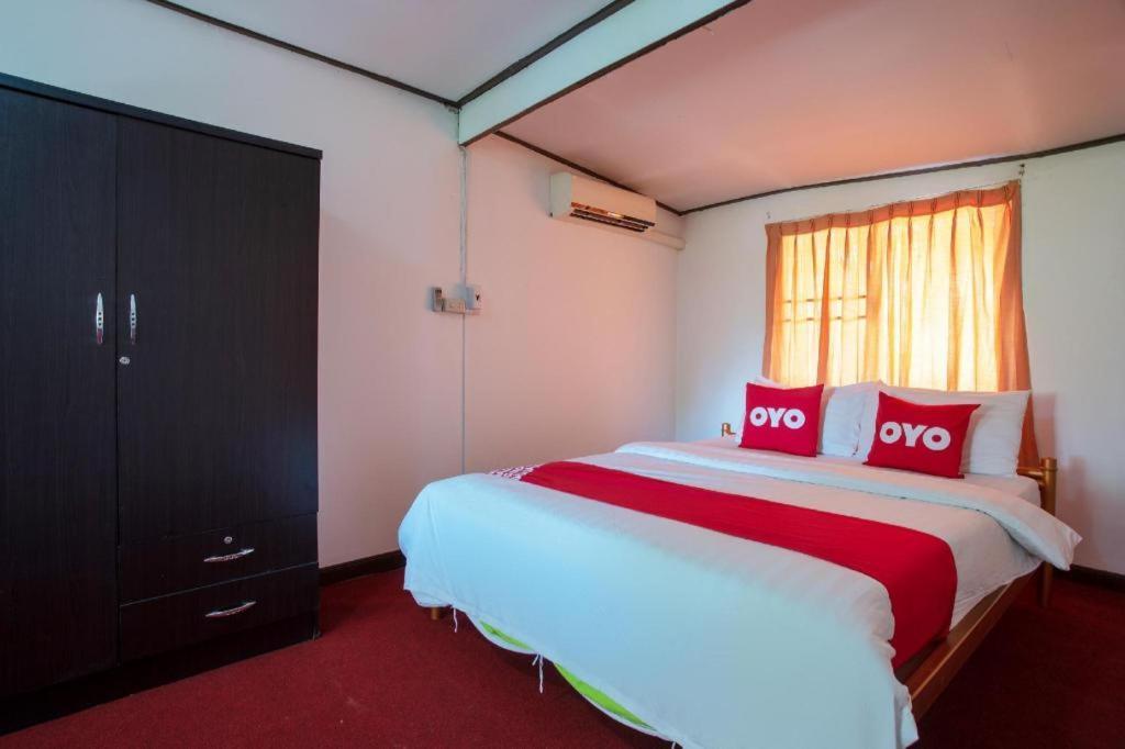 צ'יאנג מאי Oyo 909 Guiding Star Resort מראה חיצוני תמונה