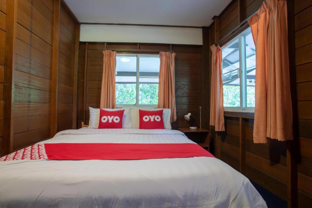צ'יאנג מאי Oyo 909 Guiding Star Resort מראה חיצוני תמונה