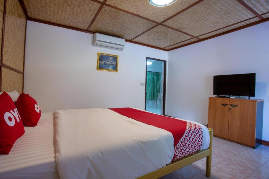 צ'יאנג מאי Oyo 909 Guiding Star Resort מראה חיצוני תמונה